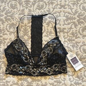 Hanky Panky Black Lace Bralette. New with tags. Size M